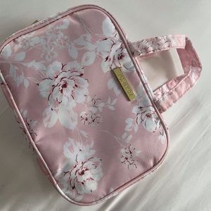 Yumi Kim Hanging Train Case